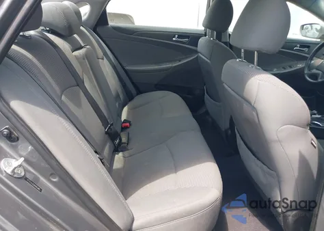 2014 Hyundai Sonata Gls z USA, uszkodzony, nr VIN 5NPEB4AC5EH939185